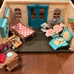 Li’l Woodzeez Health Clinic with Calico Critter accessories and Bunny critters